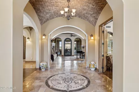 Entry Way - 3312 N 89th Pl, Mesa, AZ 85207 photo 2 of 11