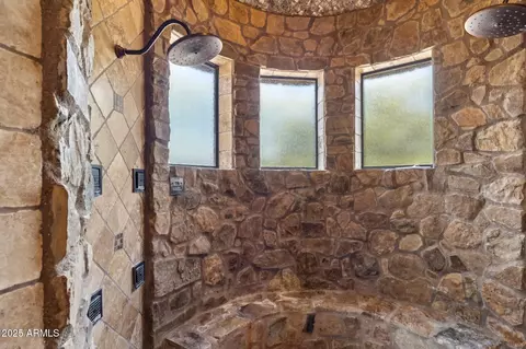Bath - 3312 N 89th Pl, Mesa, AZ 85207 photo 6 of 12