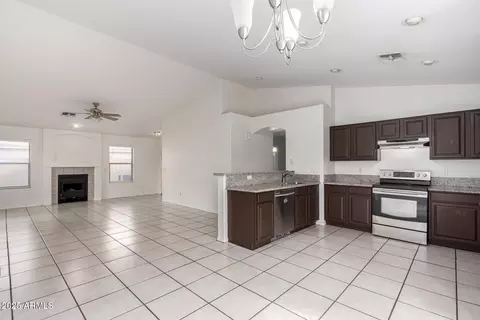 8106 W Watkins St, Phoenix, AZ 85043