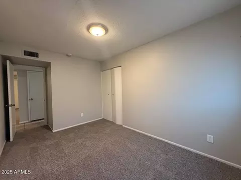 Bedroom - 1532 W Carson Rd, Phoenix, AZ 85041 photo 2 of 7