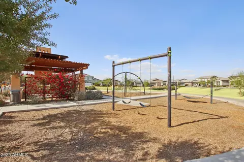 Exterior - 10122 E Supernova Dr, Mesa, AZ 85212 photo 11 of 13