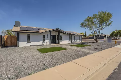 1560 E Hampton Cir, Mesa, AZ 85204 photo 2