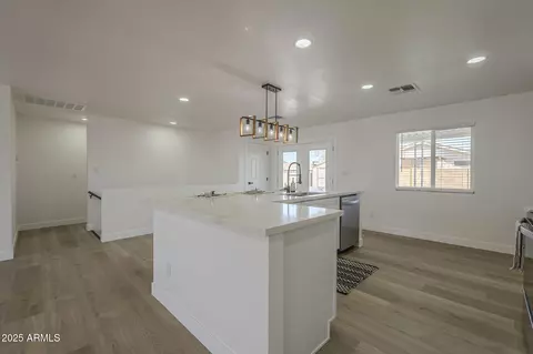1560 E Hampton Cir, Mesa, AZ 85204 photo 20