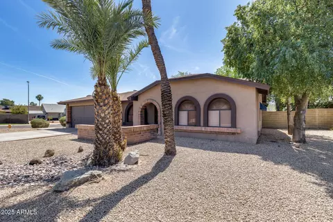 3929 W Villa Theresa Dr, Glendale, AZ 85308