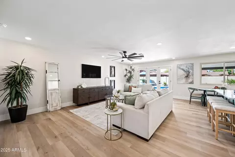 1012 E Magdalena Dr, Tempe, AZ 85283 photo 13