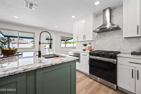 1012 E Magdalena Dr, Tempe, AZ 85283 photo 4