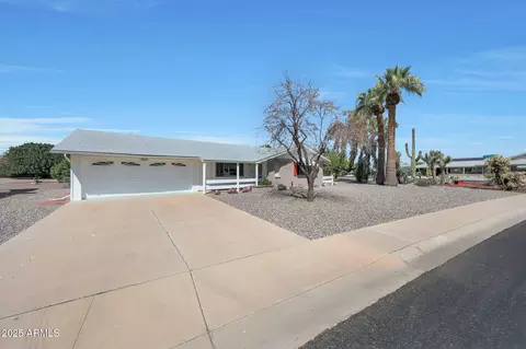 11642 N Coggins Dr, Sun City, AZ 85351