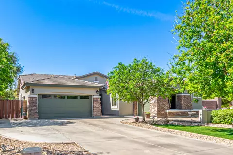 579 E Mary Ct, Gilbert, AZ 85295 photo 2