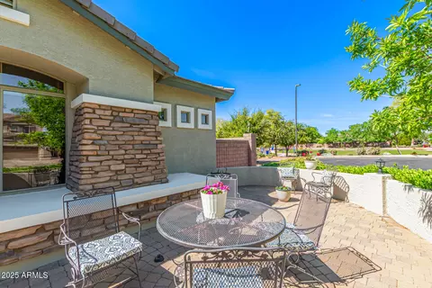 579 E Mary Ct, Gilbert, AZ 85295 photo 7