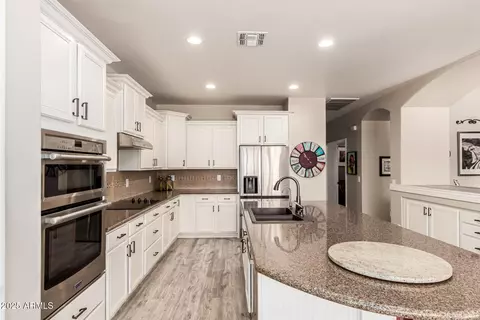579 E Mary Ct, Gilbert, AZ 85295 photo 18