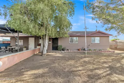 1637 W North Ln, Phoenix, AZ 85021