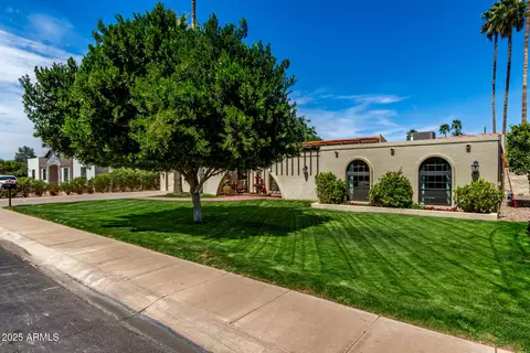 632 W Linger Ln, Phoenix, AZ 85021