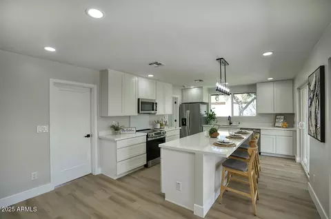 Kitchen - 1561 N 26th St, Mesa, AZ 85213 photo 2 of 5