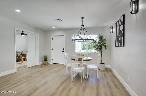 Dining - 1561 N 26th St, Mesa, AZ 85213 photo 1 of 1