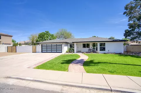 1561 N 26th St, Mesa, AZ 85213