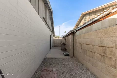 2137 E Cornell Dr, Tempe, AZ 85283 photo 30