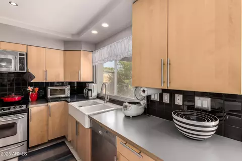 2137 E Cornell Dr, Tempe, AZ 85283 photo 15