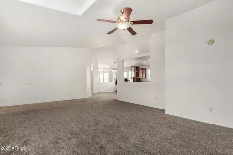 2929 E Sequoia Dr, Phoenix, AZ 85050 photo 5