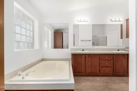 2929 E Sequoia Dr, Phoenix, AZ 85050 photo 19