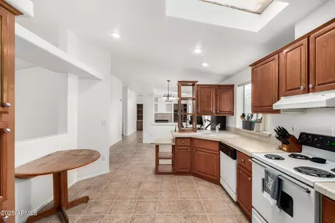 2929 E Sequoia Dr, Phoenix, AZ 85050 photo 13