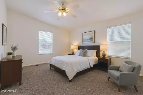 2929 E Sequoia Dr, Phoenix, AZ 85050 photo 4
