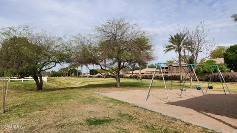 444 W Fabens Ln, Gilbert, AZ 85233 photo 33