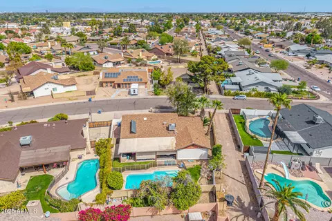 6608 S Willow Dr, Tempe, AZ 85283