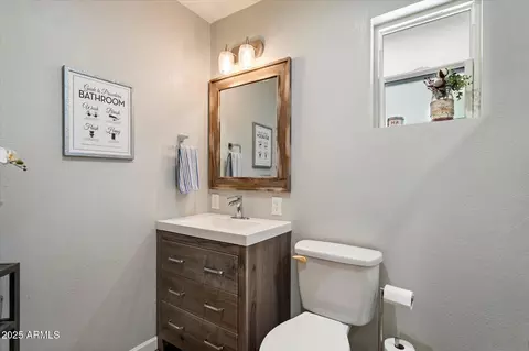 601 E Winter Dr, Phoenix, AZ 85020 photo 24