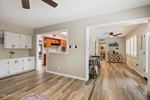 601 E Winter Dr, Phoenix, AZ 85020 photo 11