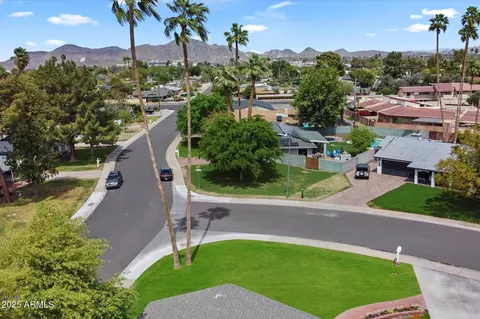 601 E Winter Dr, Phoenix, AZ 85020 photo 35