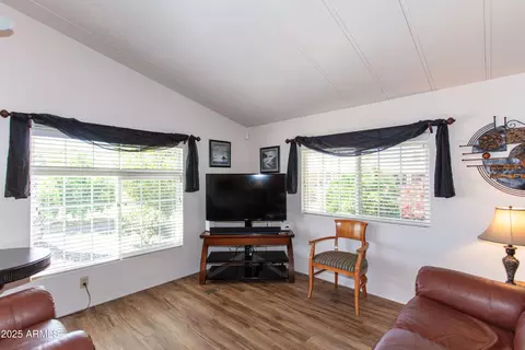 8702 E Dinavan Cir, Mesa, AZ 85208 photo 5