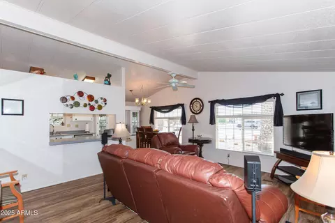 8702 E Dinavan Cir, Mesa, AZ 85208 photo 4