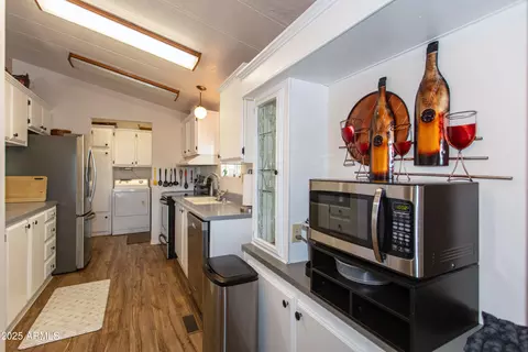 8702 E Dinavan Cir, Mesa, AZ 85208 photo 9