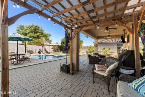 2332 W Arroyo Way, San Tan Valley, AZ 85142