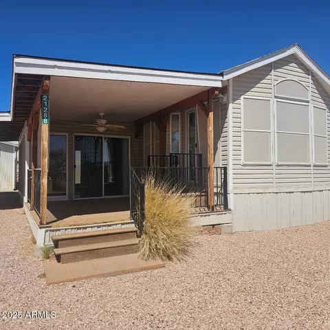 21288 W Granite Ridge Rd, Congress, AZ 85332
