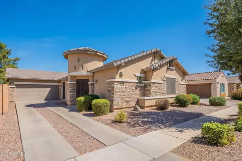 870 E Runaway Bay Pl, Chandler, AZ 85249