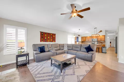 2395 S Cobblestone Ct, Gilbert, AZ 85295 photo 13