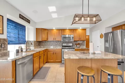 2395 S Cobblestone Ct, Gilbert, AZ 85295 photo 22