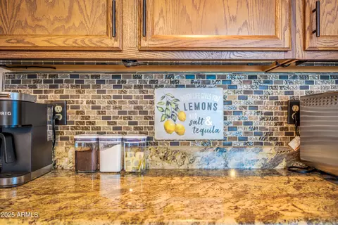 2395 S Cobblestone Ct, Gilbert, AZ 85295 photo 8