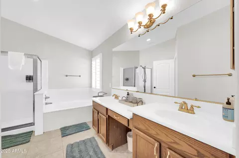 2395 S Cobblestone Ct, Gilbert, AZ 85295 photo 10