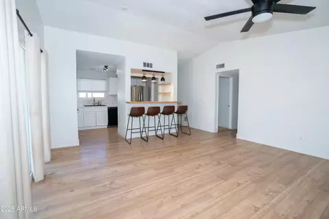 Living - 630 E Jensen St #133, Mesa, AZ 85203 photo 3 of 3