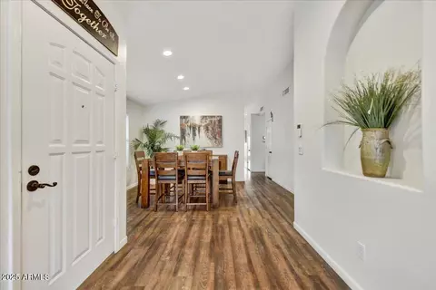 4623 E Lone Cactus Dr, Phoenix, AZ 85050 photo 7