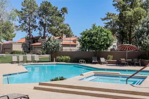 Exterior - 4041 E Sunnyside Dr, Phoenix, AZ 85028 photo 8 of 8