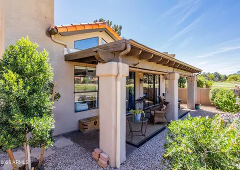 Exterior - 4041 E Sunnyside Dr, Phoenix, AZ 85028 photo 7 of 8