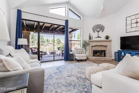 Living - 4041 E Sunnyside Dr, Phoenix, AZ 85028 photo 1 of 3