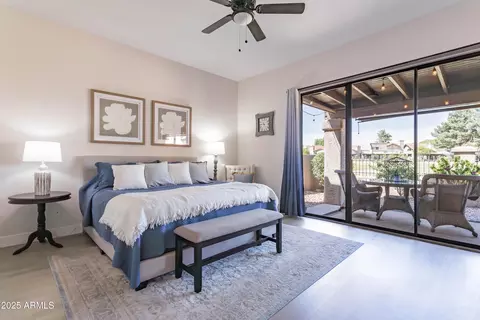 Bedroom - 4041 E Sunnyside Dr, Phoenix, AZ 85028 photo 1 of 4