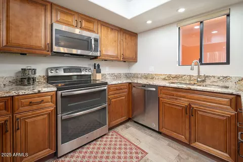 4303 E Cactus Rd #407, Phoenix, AZ 85032 photo 10