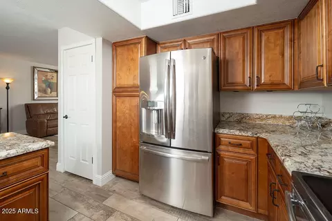 4303 E Cactus Rd #407, Phoenix, AZ 85032 photo 9