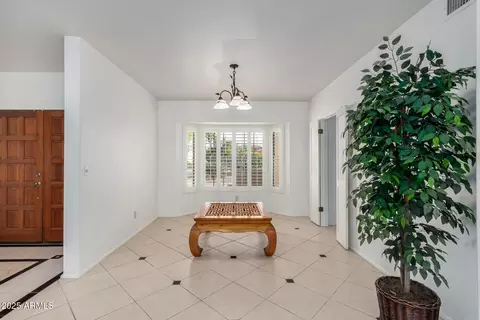 2646 E Leonora St, Mesa, AZ 85213 photo 4