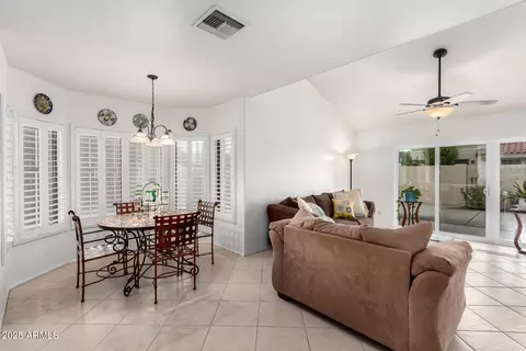 2646 E Leonora St, Mesa, AZ 85213 photo 9